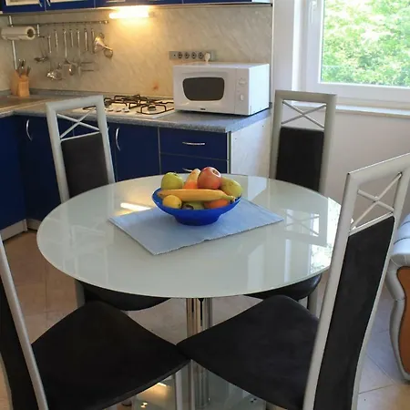 Lägenhet In Cizici/insel Krk 38085 Čižići